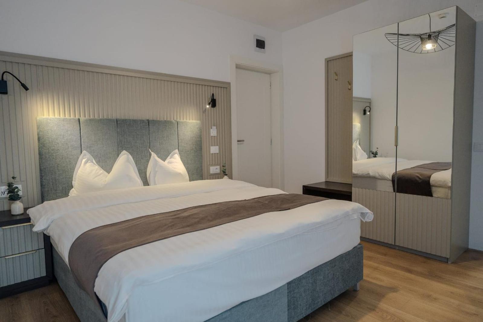 Hotel Dumbrava Rupea Eksteriør billede