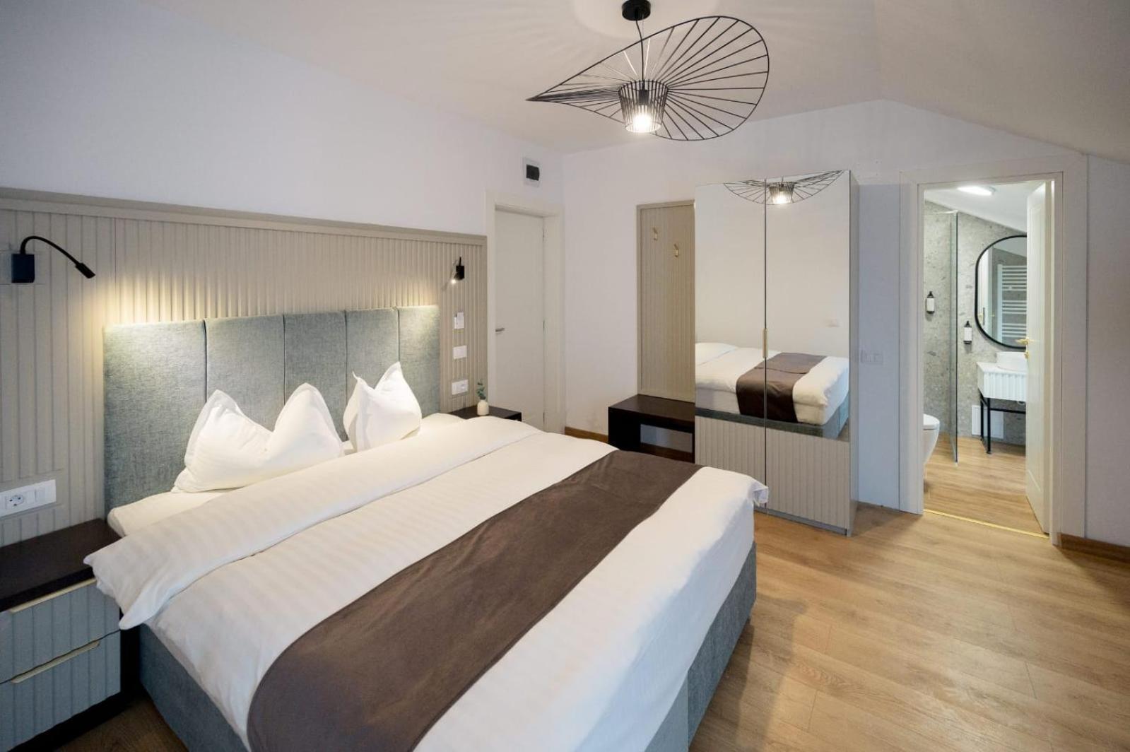Hotel Dumbrava Rupea Eksteriør billede